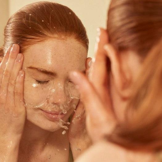 Aloe Soothing Cream Cleanser - Image 4