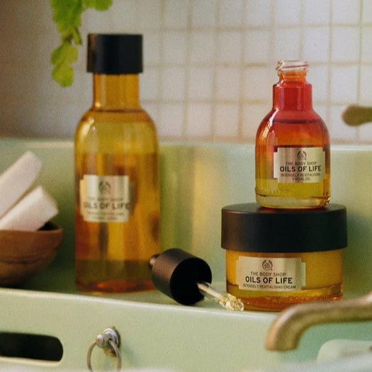 Oils of Life™ Intensely Revitalising Facial Oil - Image 3